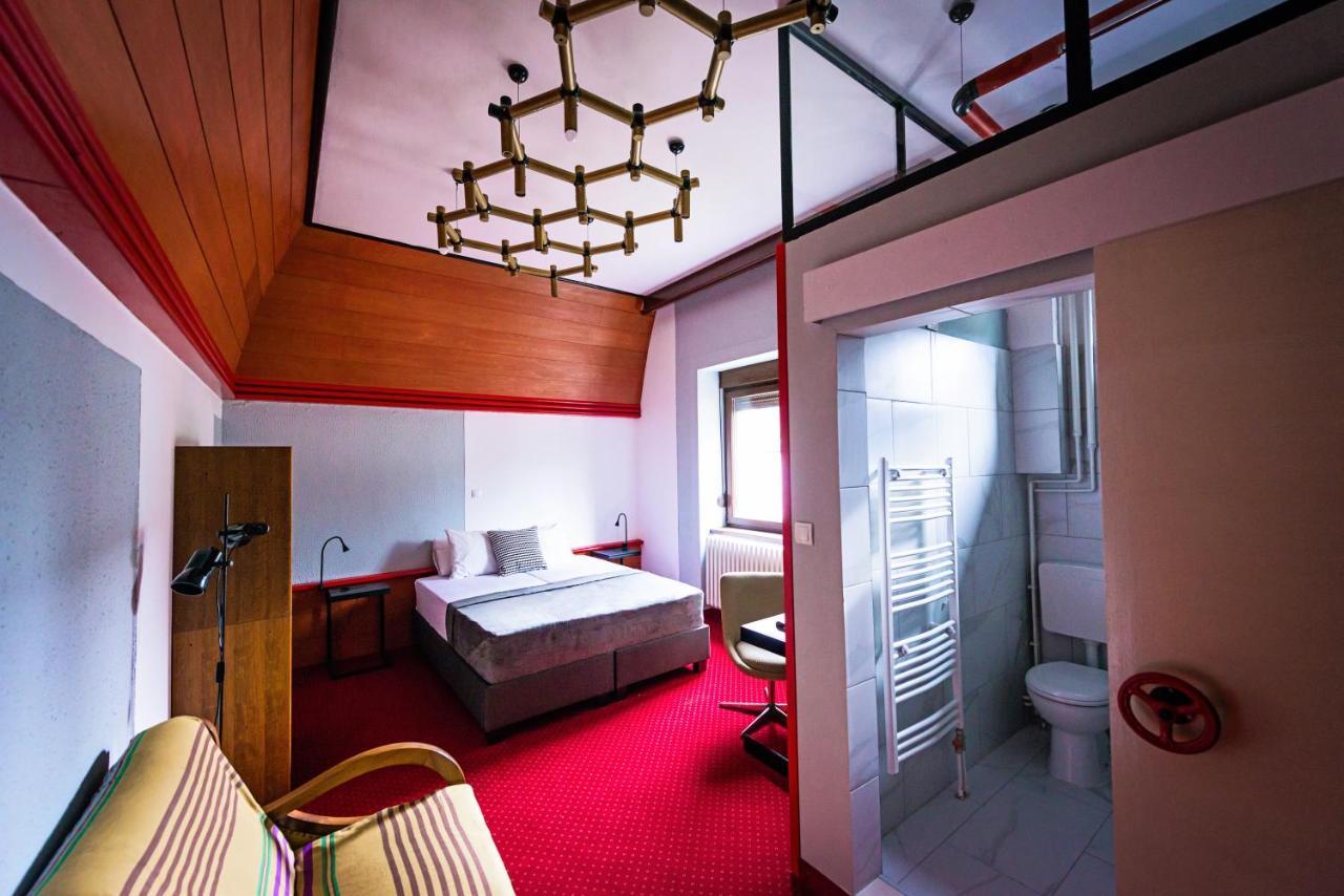 Pb Urban Garden Stay With Secured Parking Σρέμσκα Μιτρόβιτσα Εξωτερικό φωτογραφία